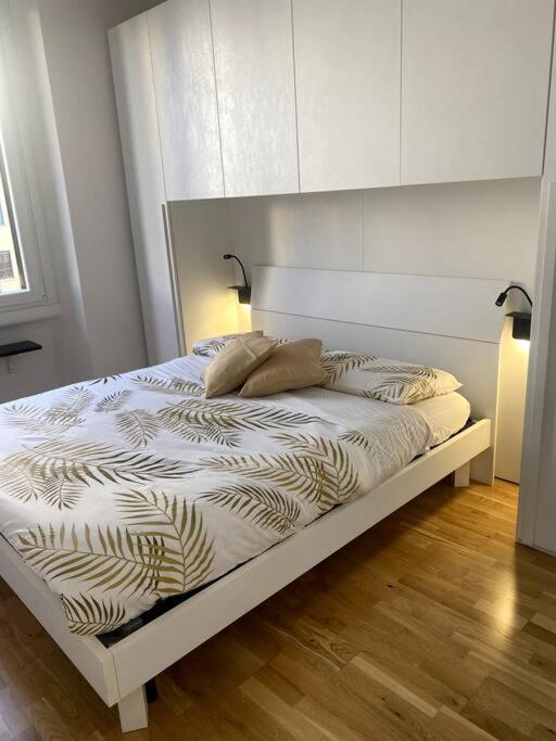 Milano Centrale Cozy Aparment Free Wifi Apartment Bagian luar foto