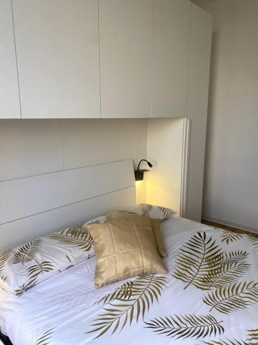 Milano Centrale Cozy Aparment Free Wifi Apartment Bagian luar foto
